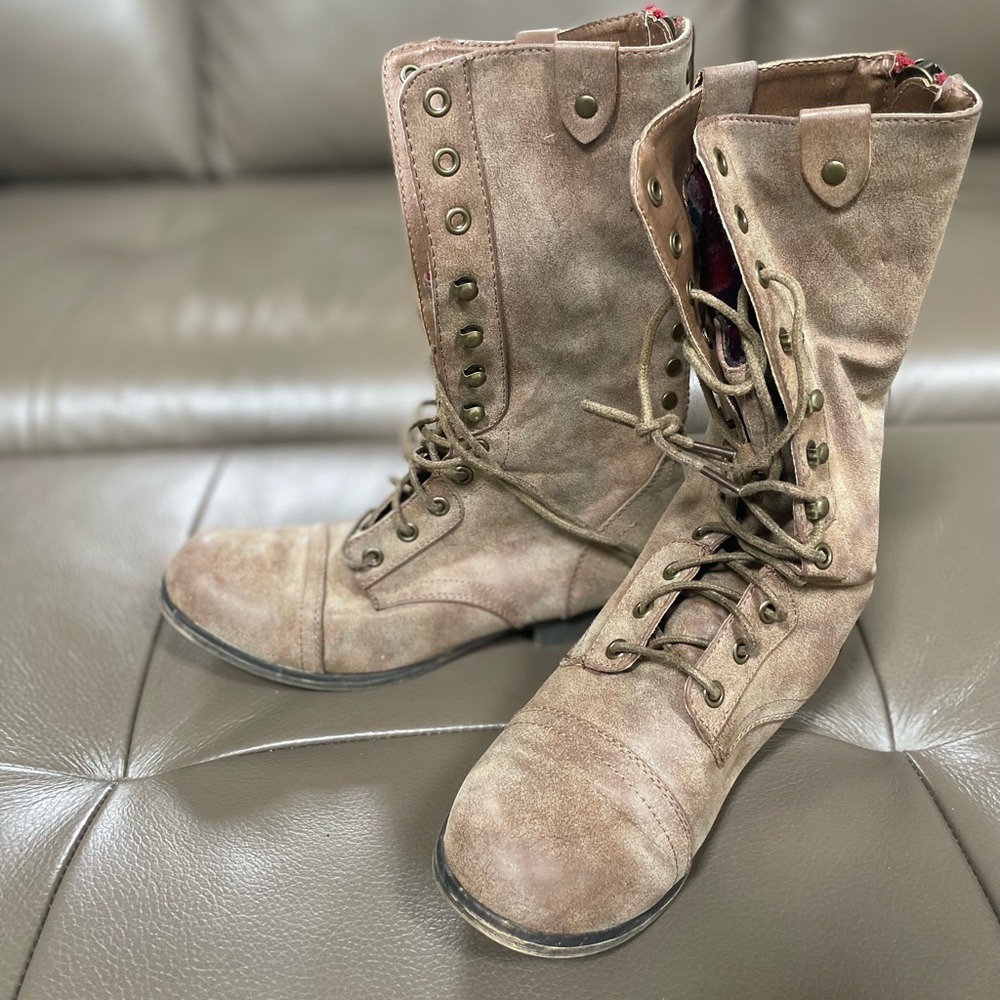 Steve Madden Plaid Brown Mid-Calf Steve Madden Boots Size 7.5